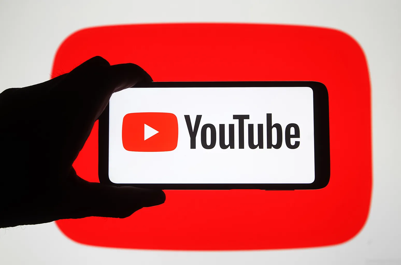 youtube-logo-2022-billboard-espagnol-1548
